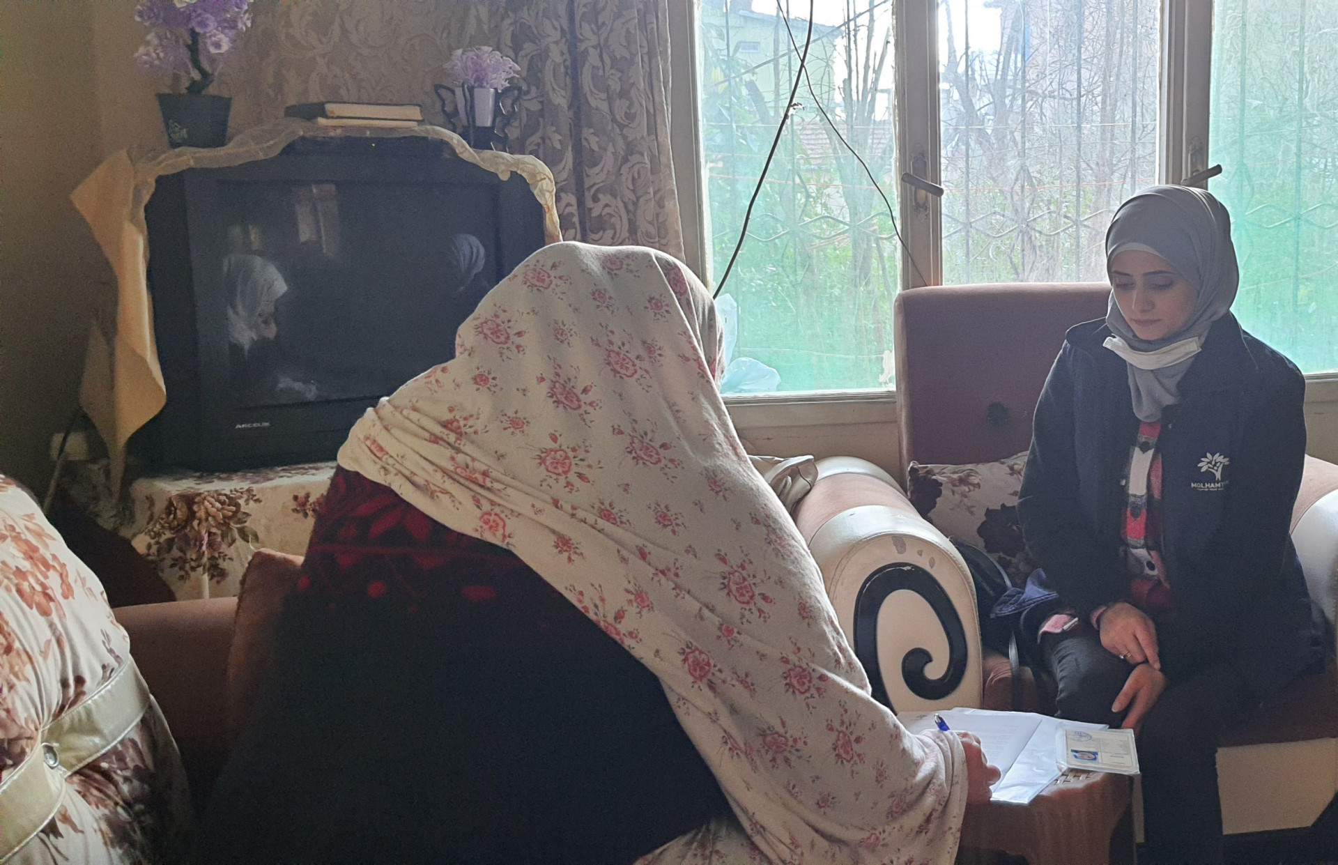 Her husband abandoned her, leaving her to care for her six children, including a daughter with special needs!