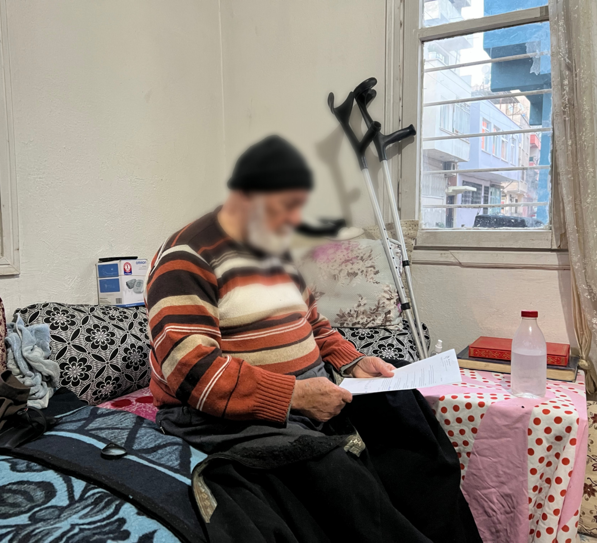 Elderly Ahmed and his wife need your assistance in their difficult situation.