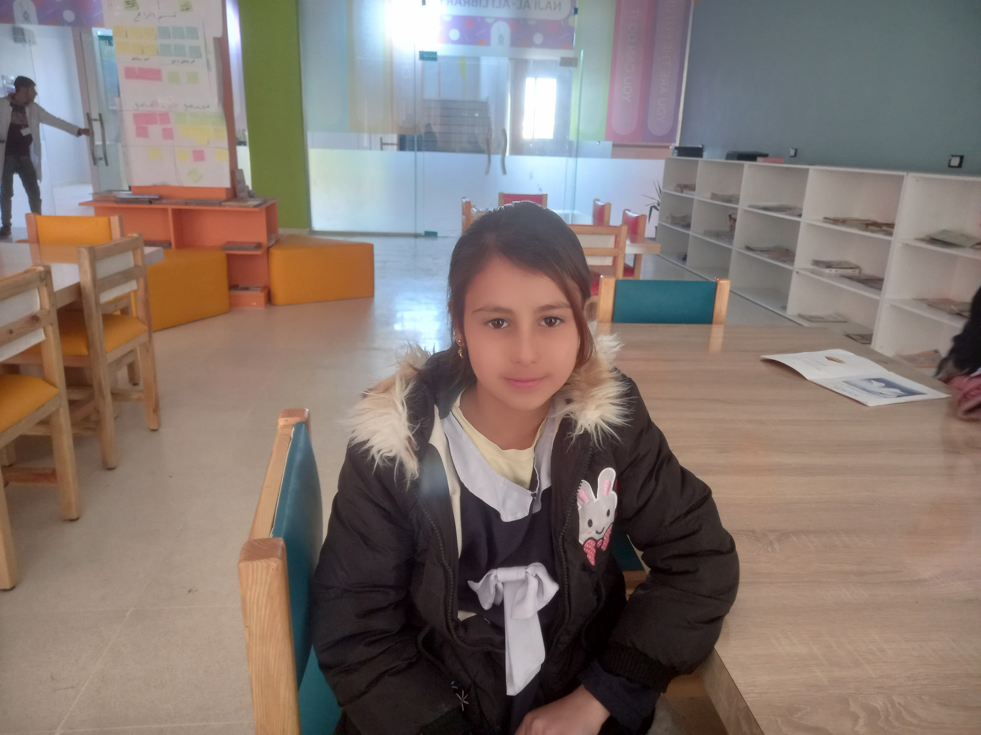 نيرمين طفلة يتيمة بحاجة لكفالة