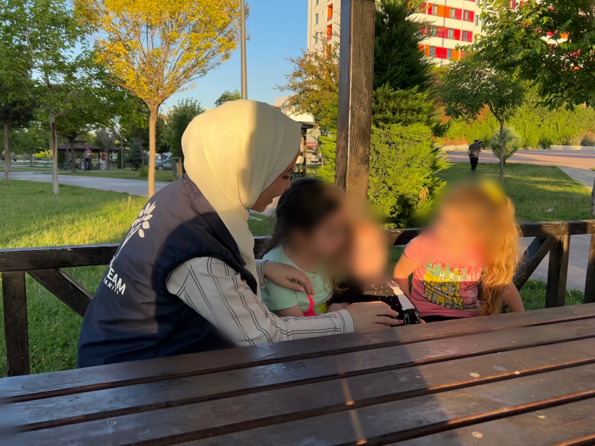 These Kids Need Urgent Help Finding a Shelter!