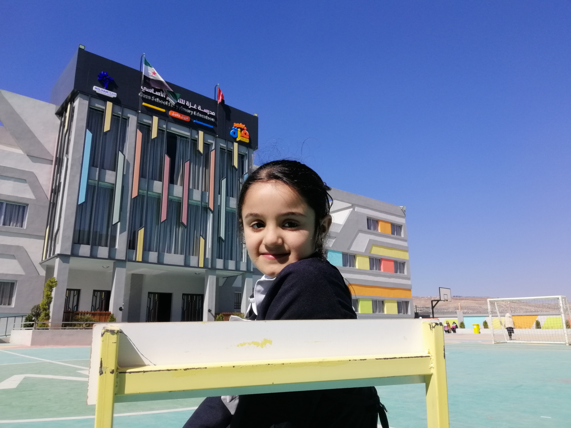 Roaa is an orphaned child who needs a sponsorship.