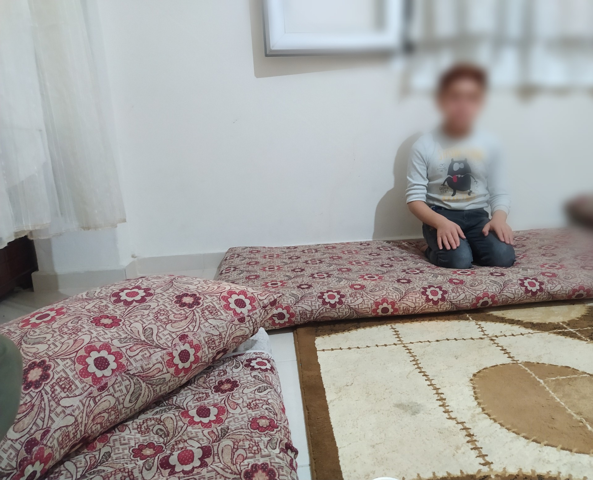 A woman and her kids need help