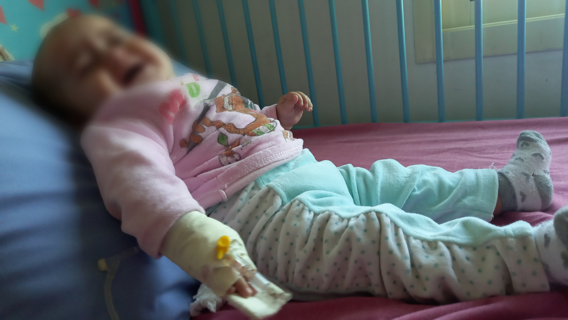 Baby Lana is in pain and needs your support to get treatment