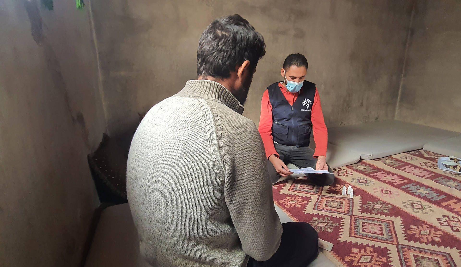 Ahmad needs your help to undergo a vitrectomy