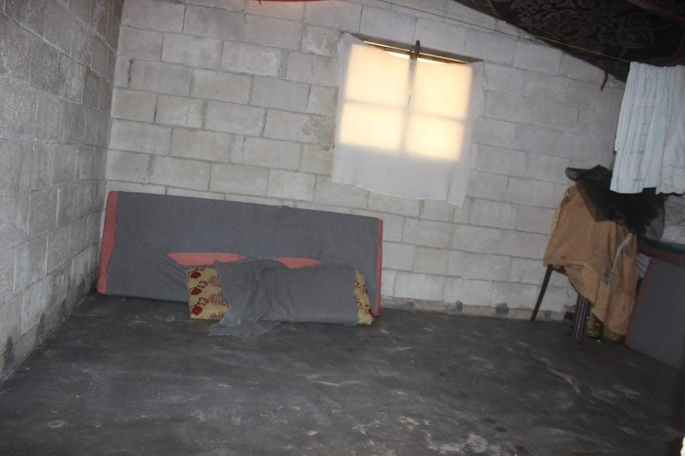 Recurrent displacement and poor accommodation