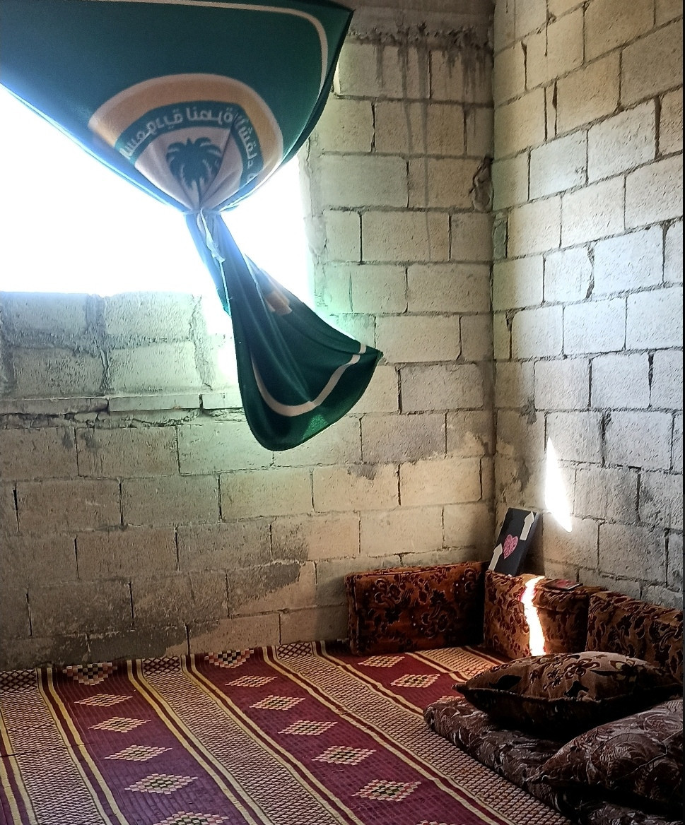 After fleeing their city, the family is now living in bad conditions.