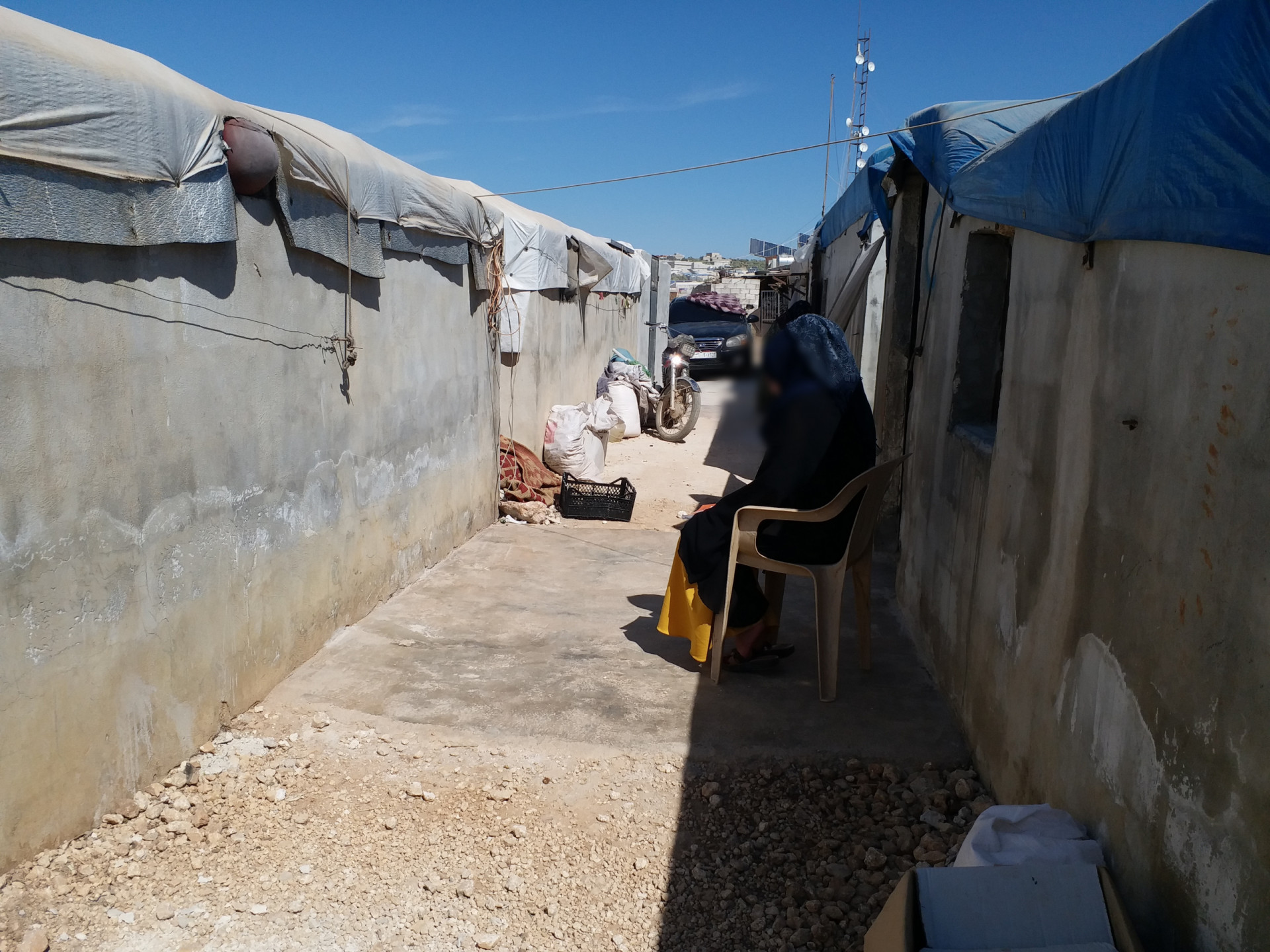 Shahd suffers from eyes pains and needs your help.
