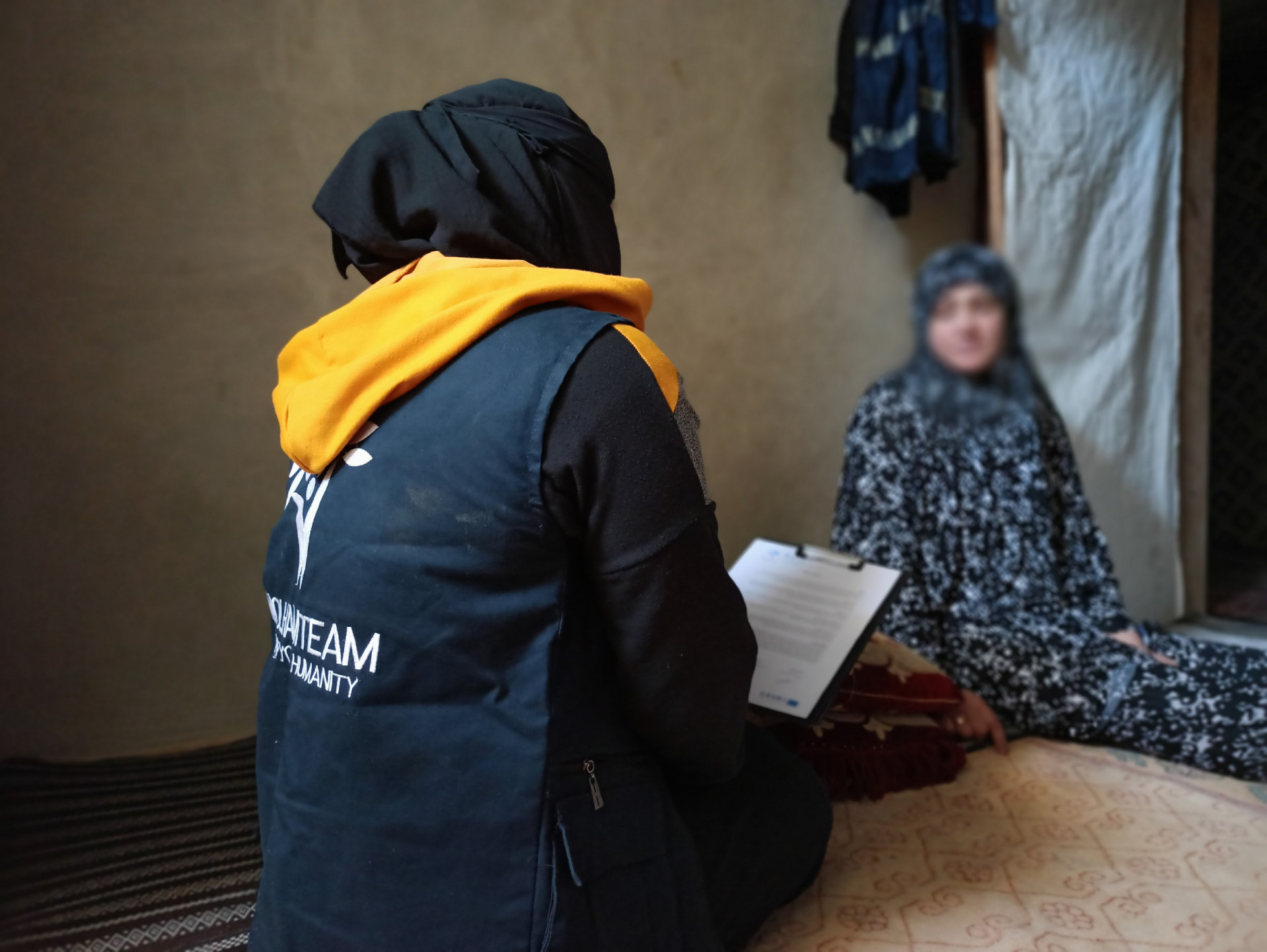 Zeina suffers from severe pain in her join and needs treatment