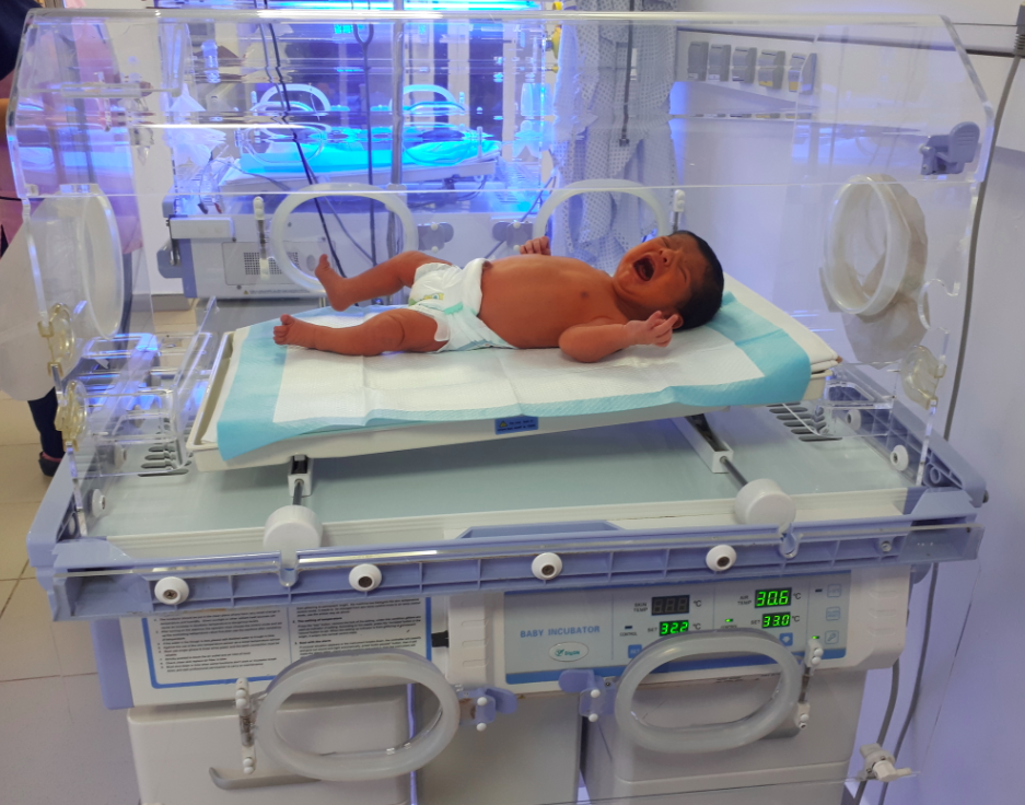 A child needs to hospitalization