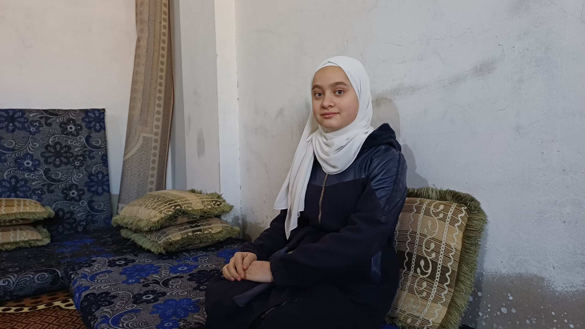 Bayan is an orphan child from Idlib