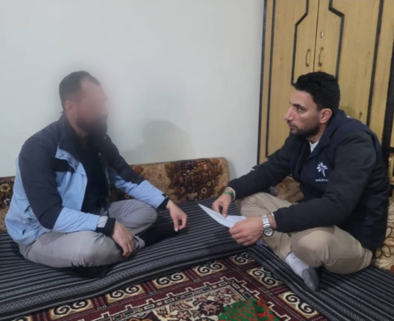 تعبٌ يومي وديونٌ لا ترحم
