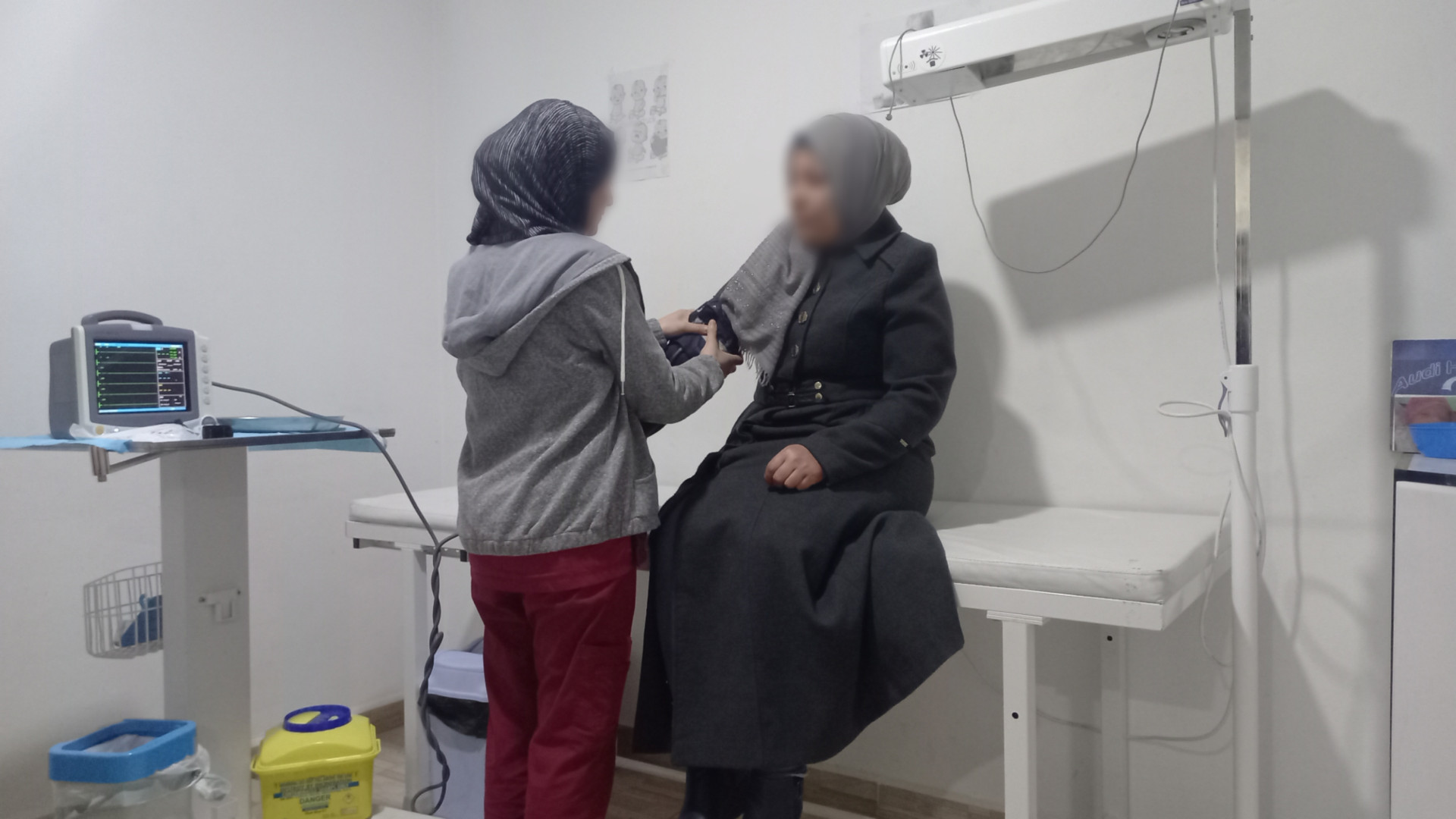 Lamya needs your help to undergo ovarian cystectomy and become pain free.