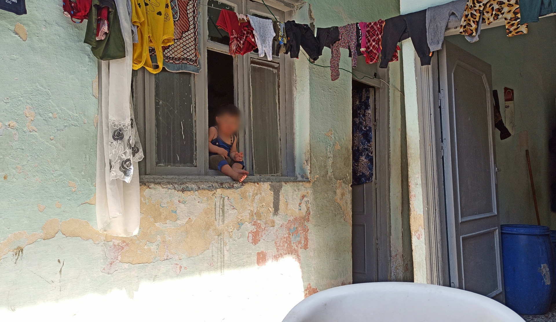 A family in miserable conditions needs your help!