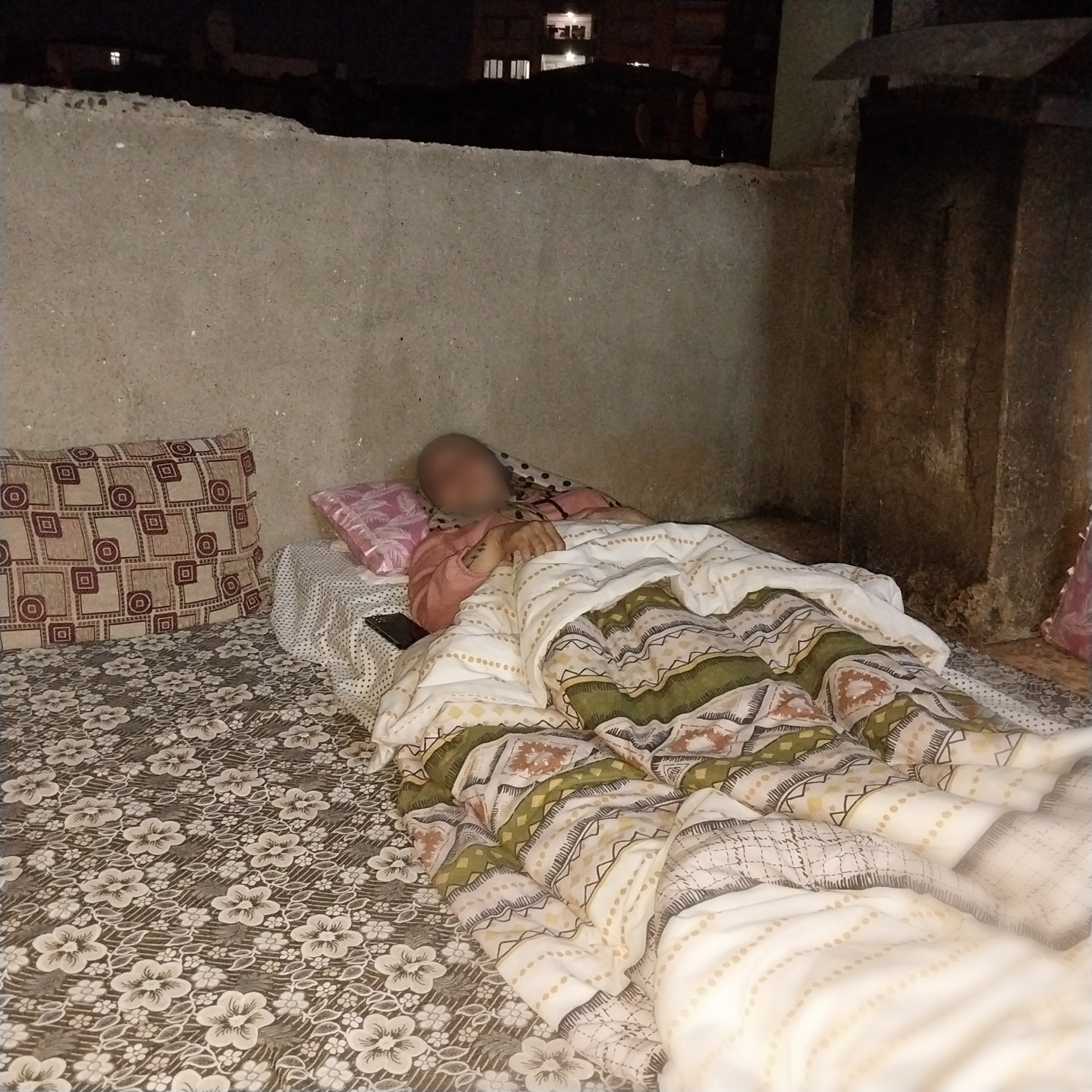 A widow and three orphans have no breadwinner or supportز