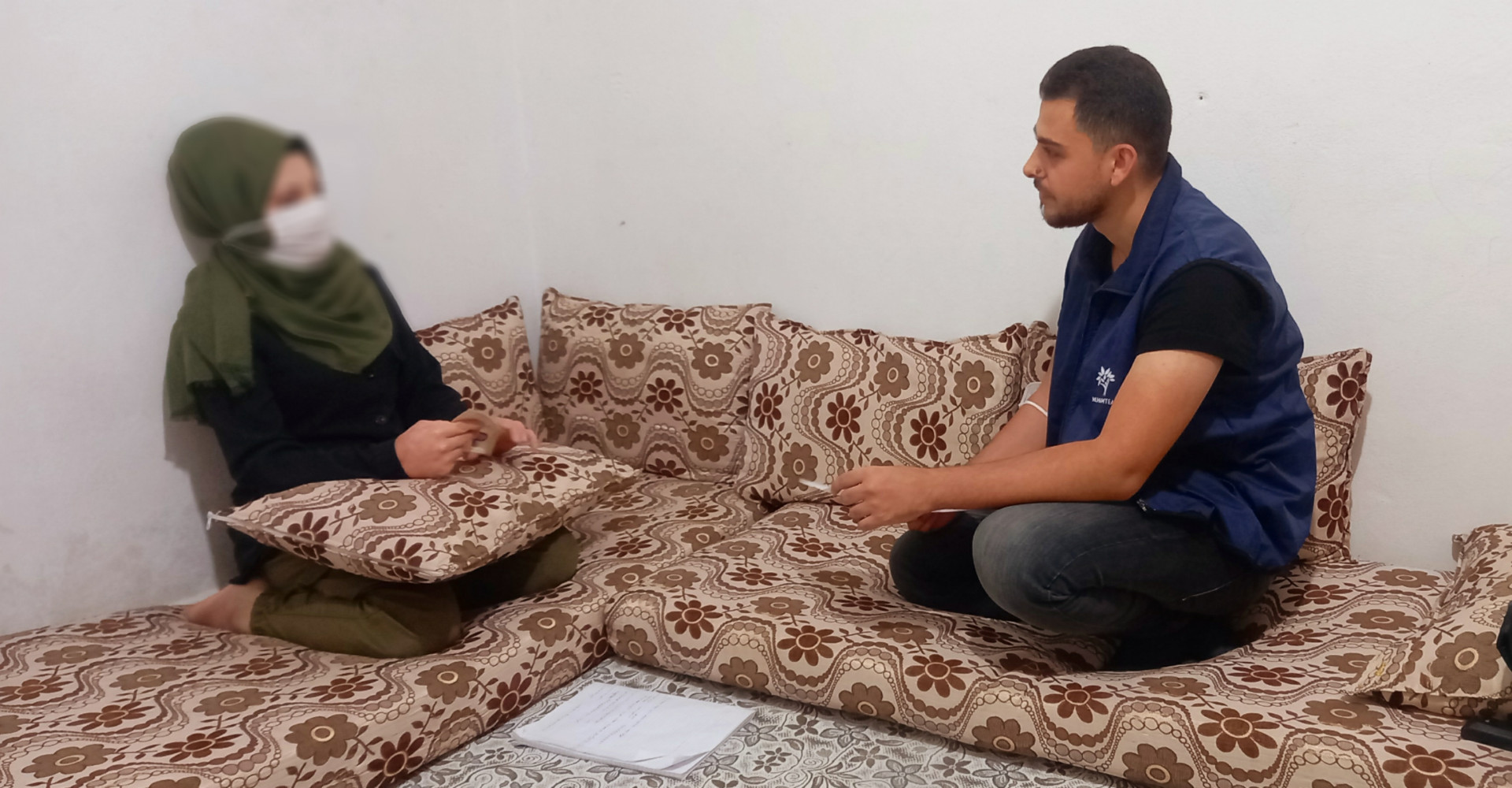 Malak needs your help to open a business that will support her and her child.
