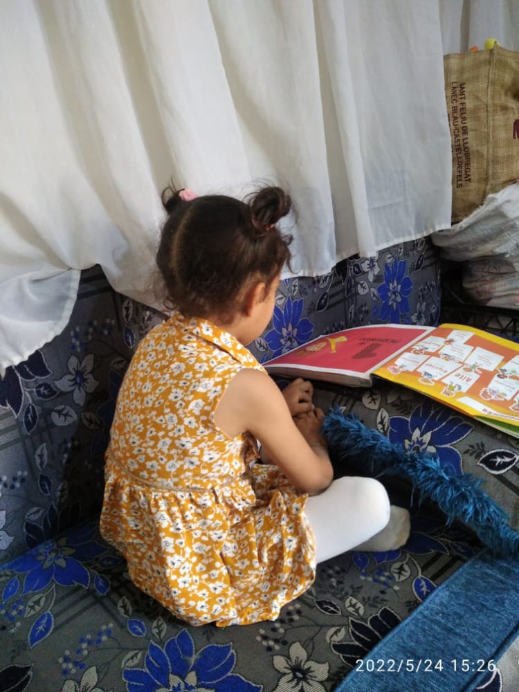 Sumaya from Aleppo needs your help.