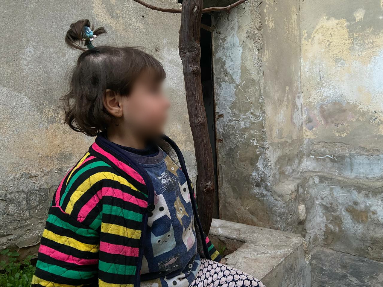 Jana needs your urgent support to relieve her pain