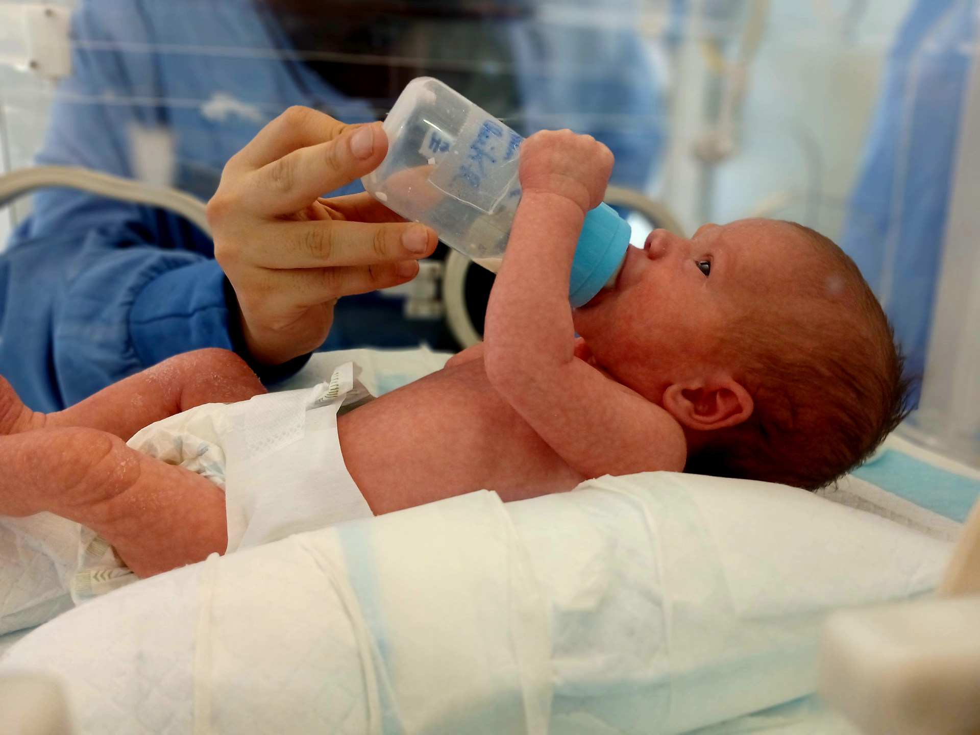 A newborn needs your help!