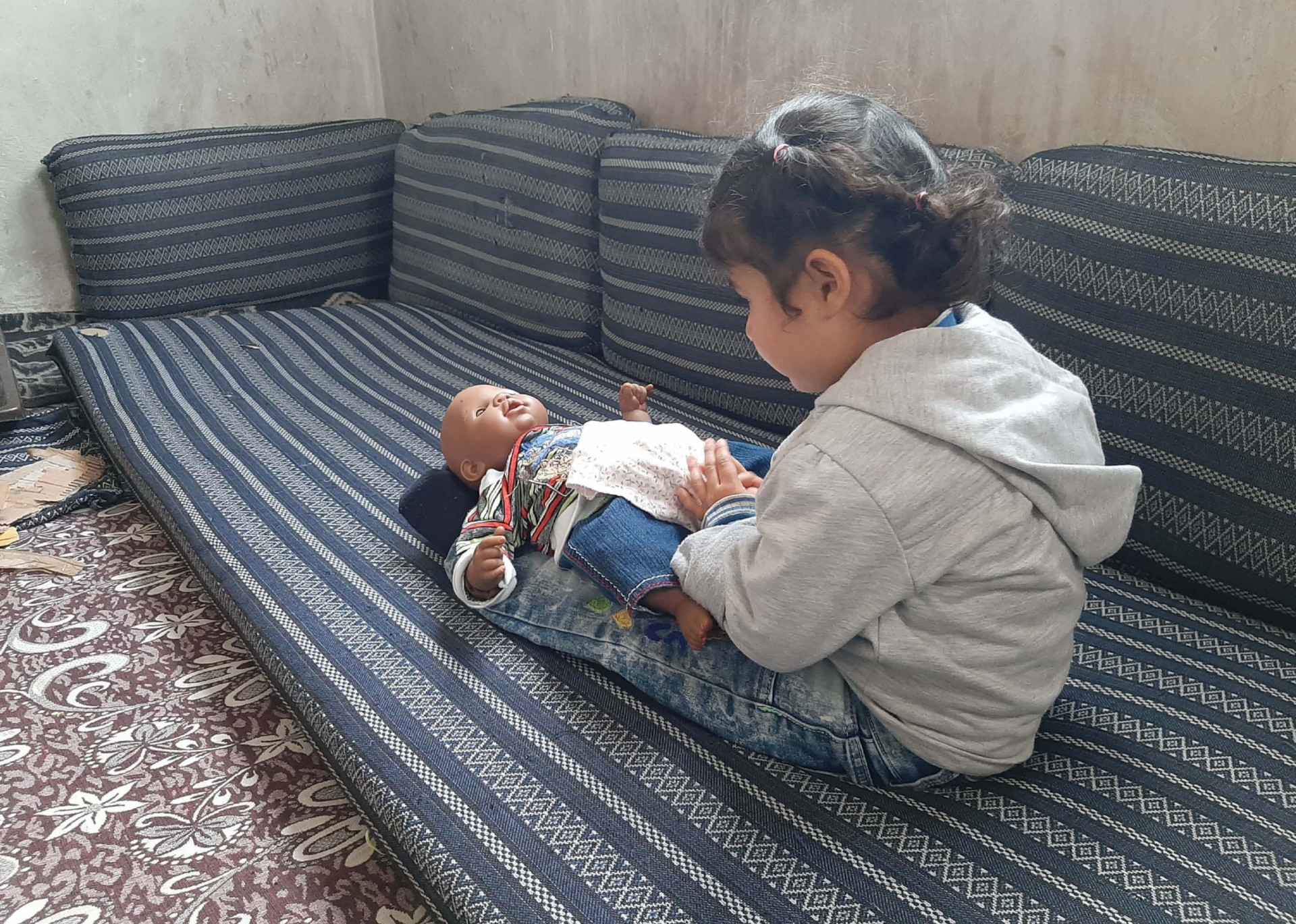 Islam, ein Waisenmädchen aus Aleppo