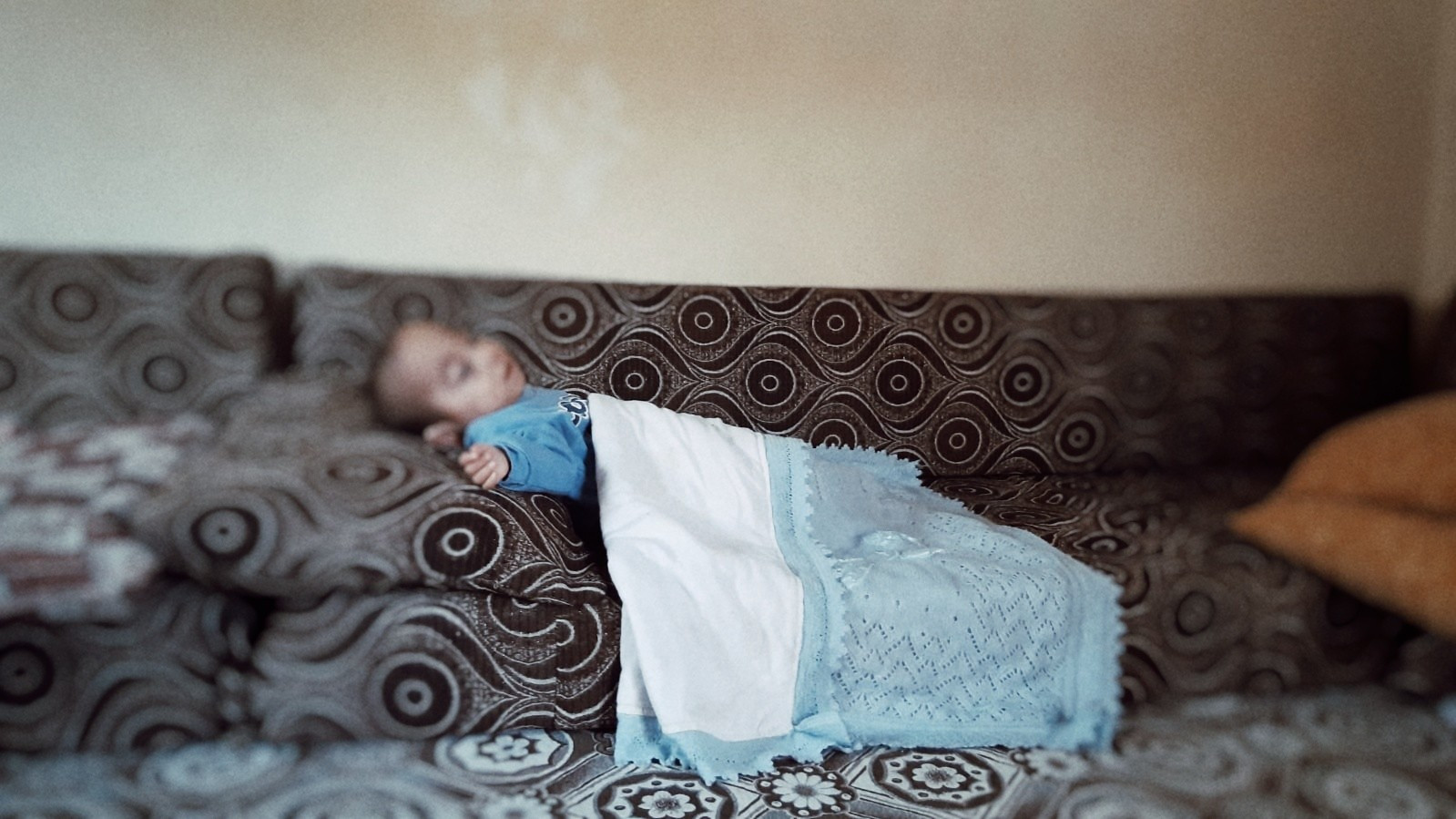 A preemie born child that gets nourished through a G-tube