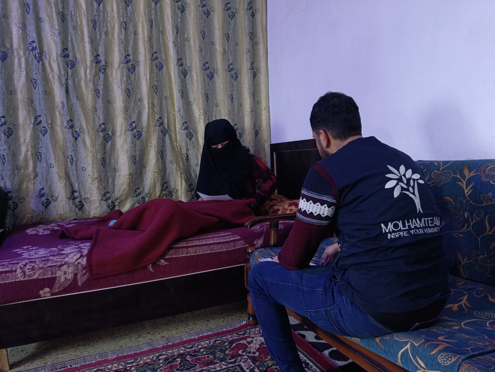 Safa lost her family and needs your urgent help