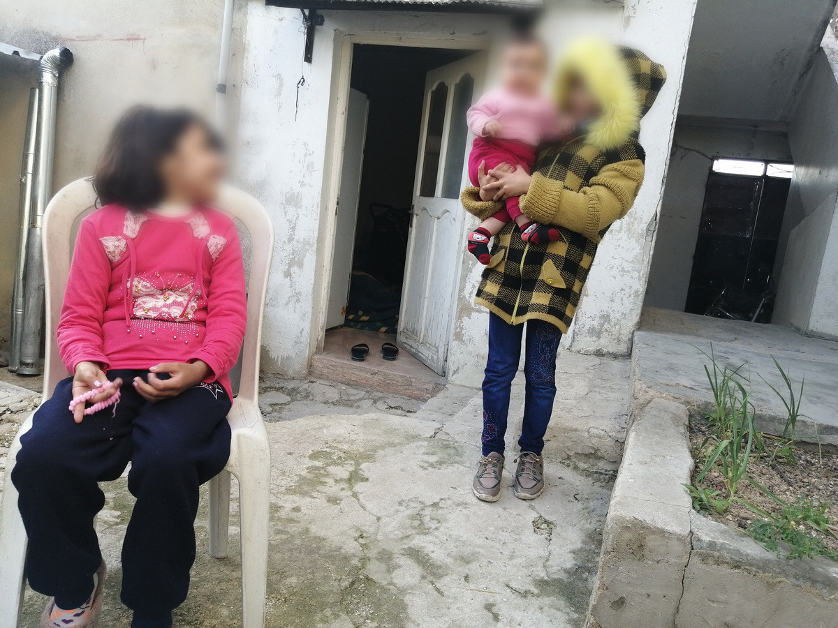 Johina has 3 daughters need medications