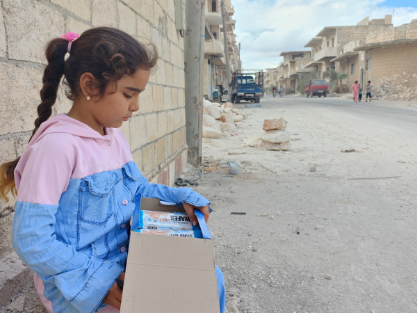 بائعة البسكويت..طفلة صغيرة، أحلام كبيرة…