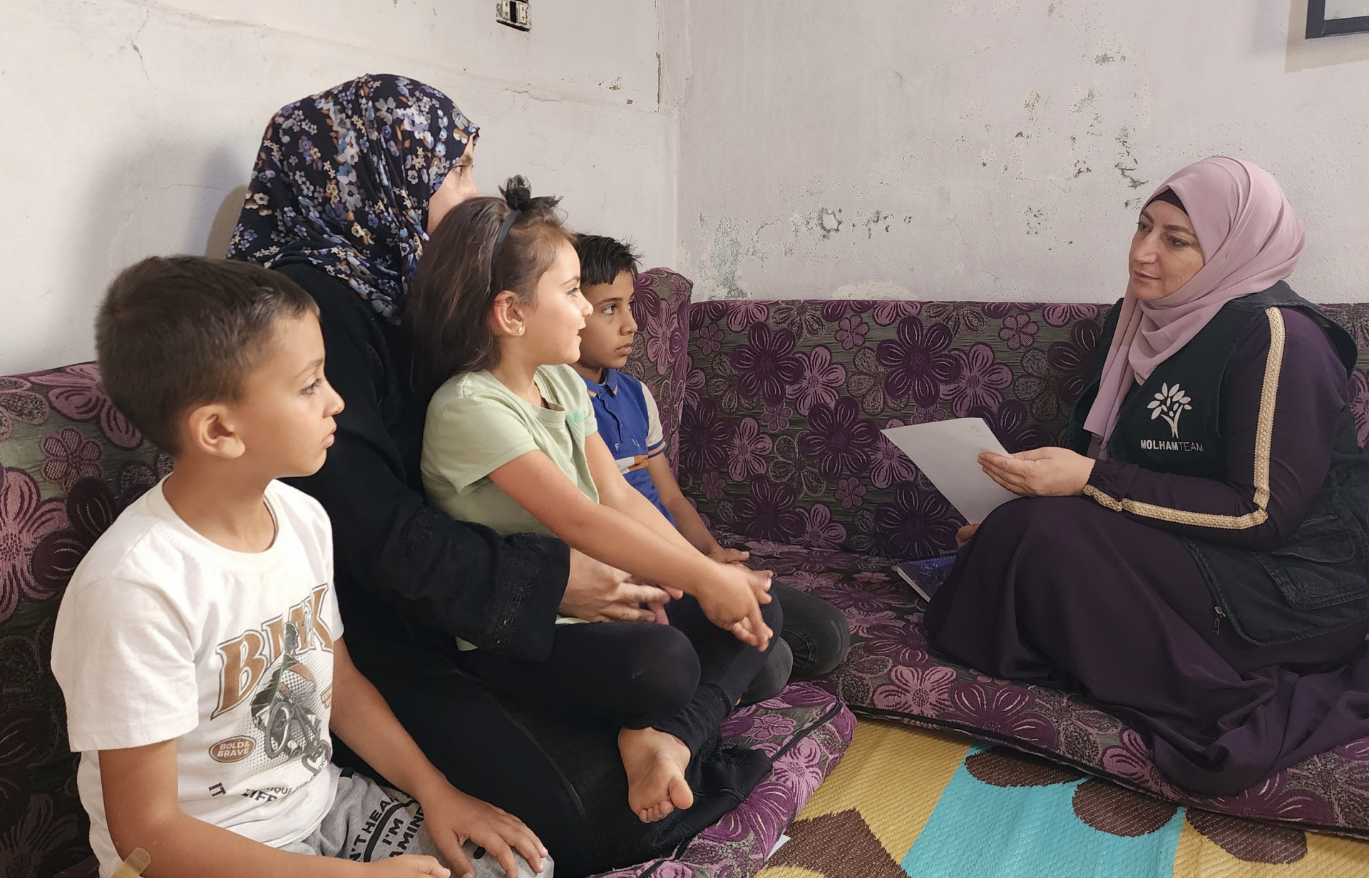 Rawda and her family are going through a difficult situation...