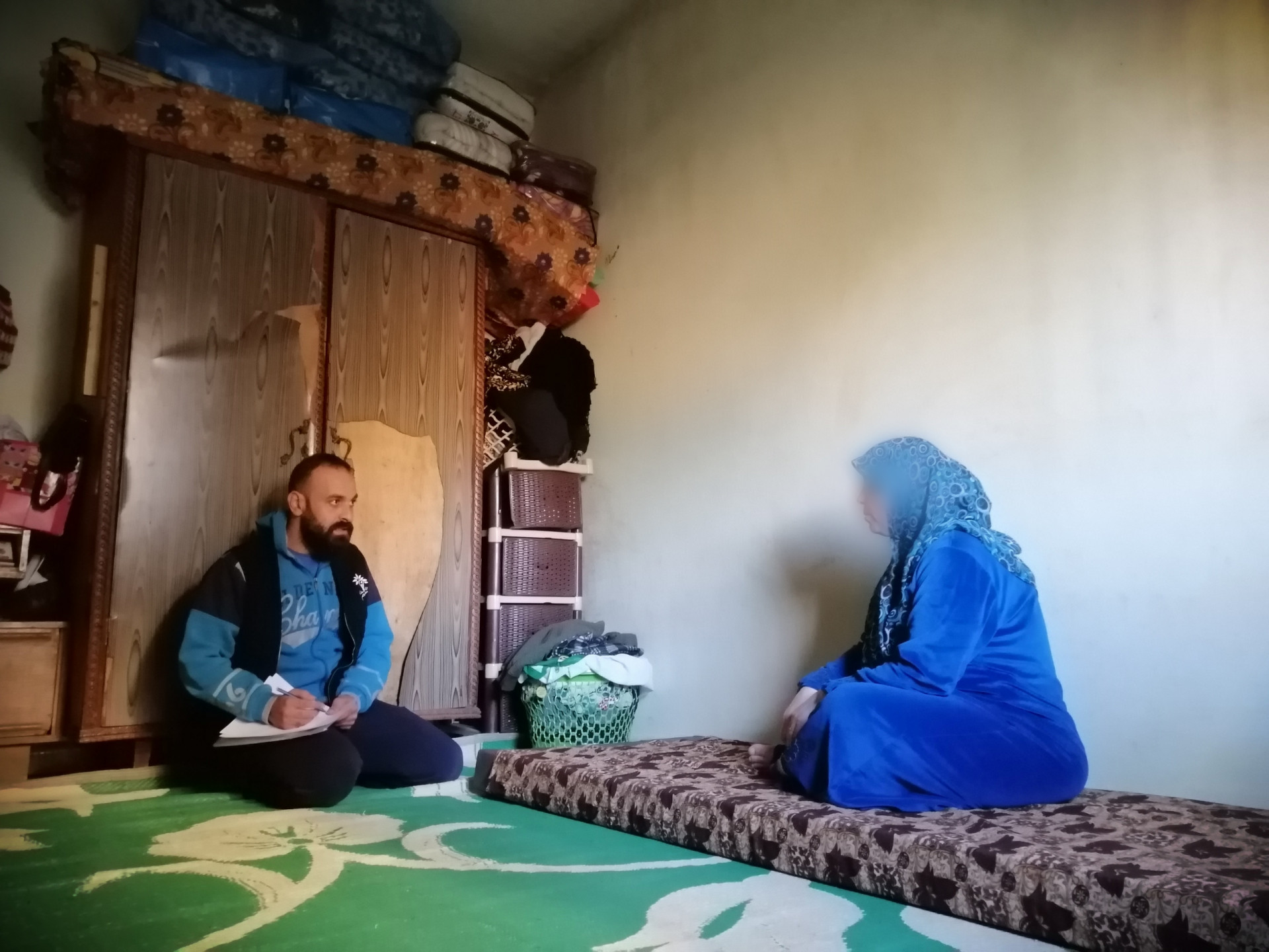 A mother and her children need your help