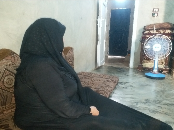 ساد في العين يحجب الرؤية لدى الخالة جورية بشكل كامل