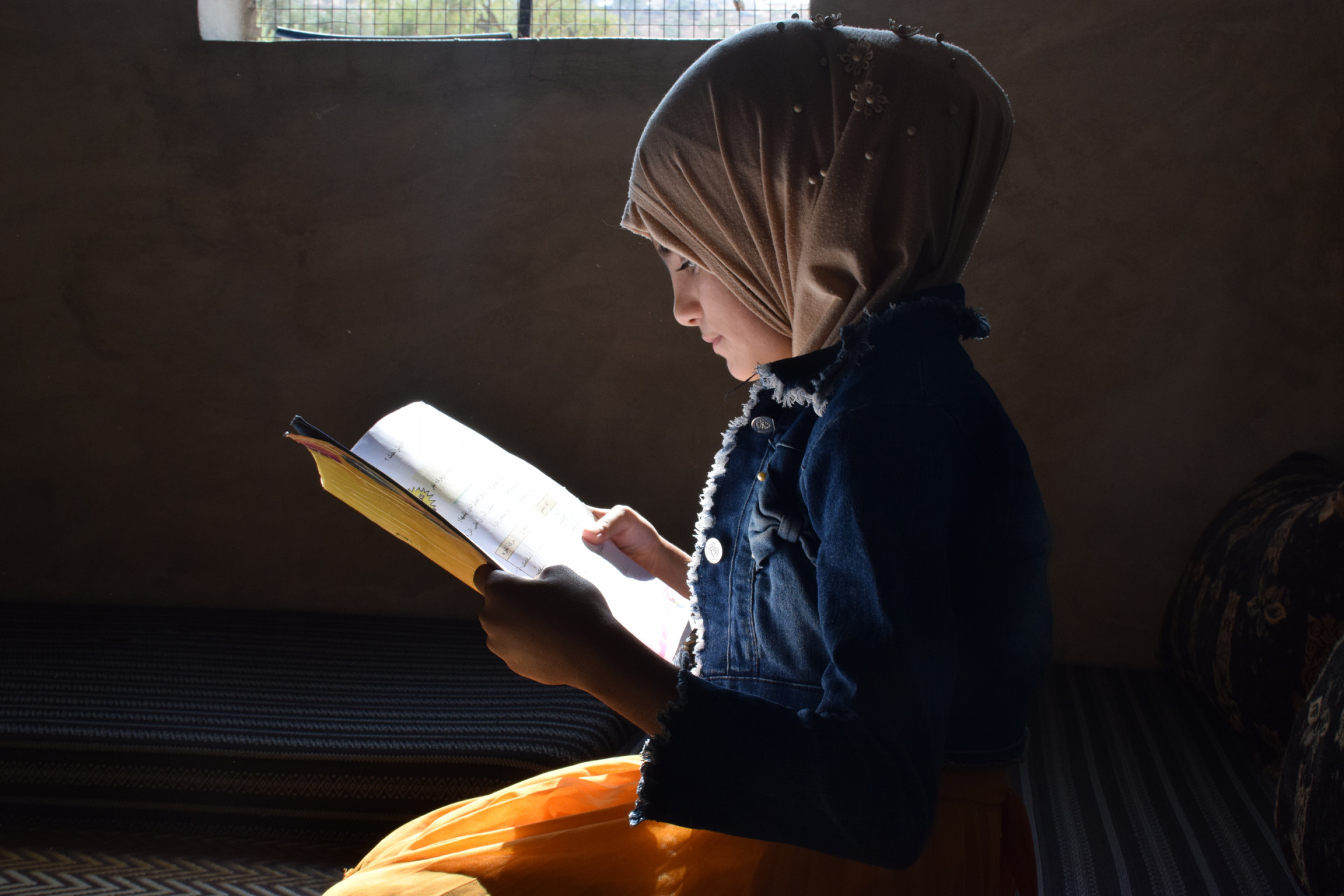 Jamila, ein Halbwaisenmädchen aus Aleppo