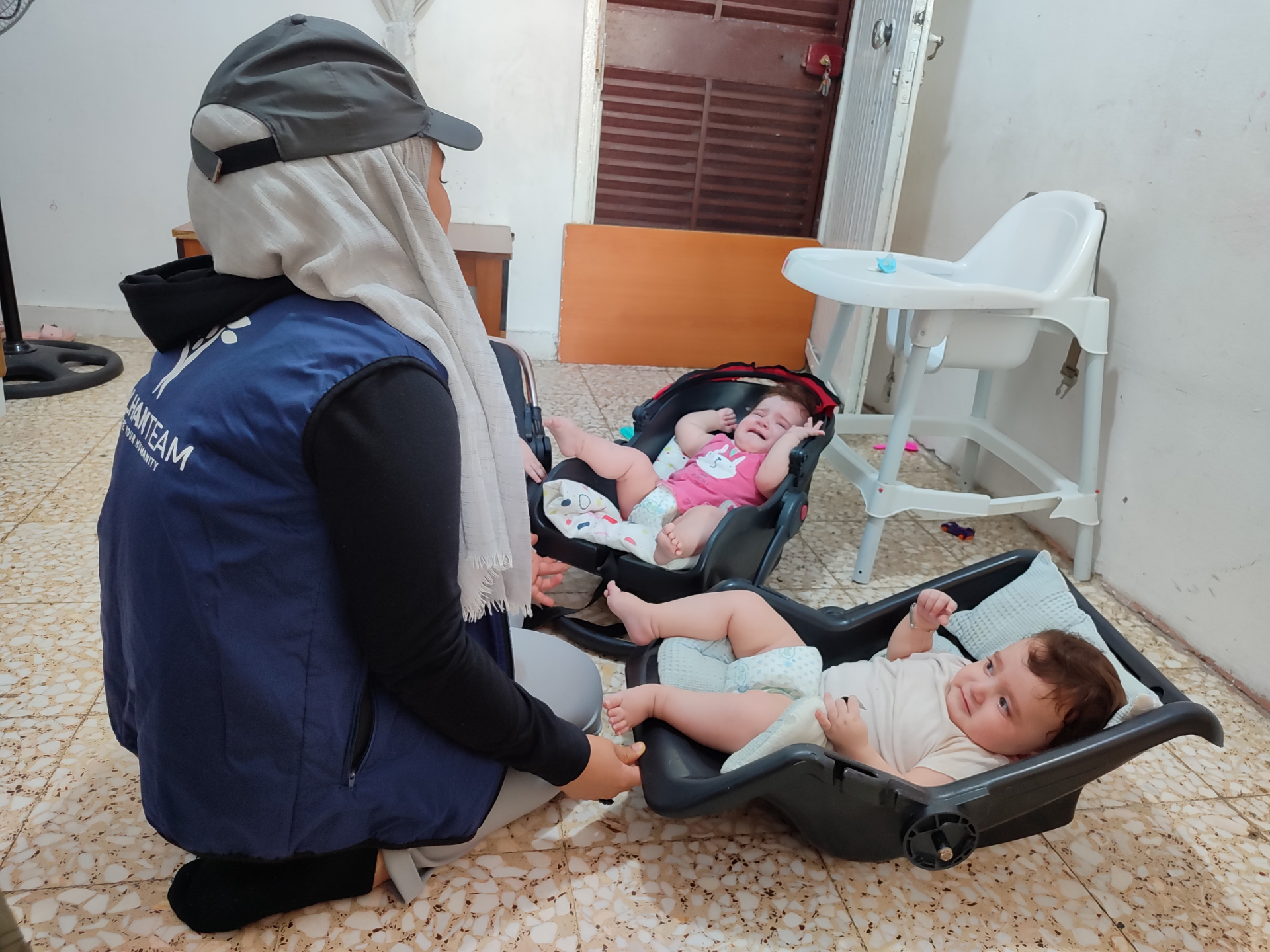 عائلة كبيرة ودخل قليل، فهل من قلب رحيم يساندهم؟
