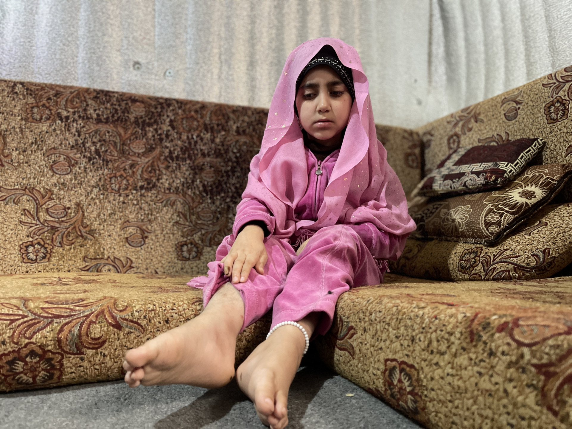 Her severe pain is making her wish for death! And her family cannot secure treatment due to their challenging conditions!