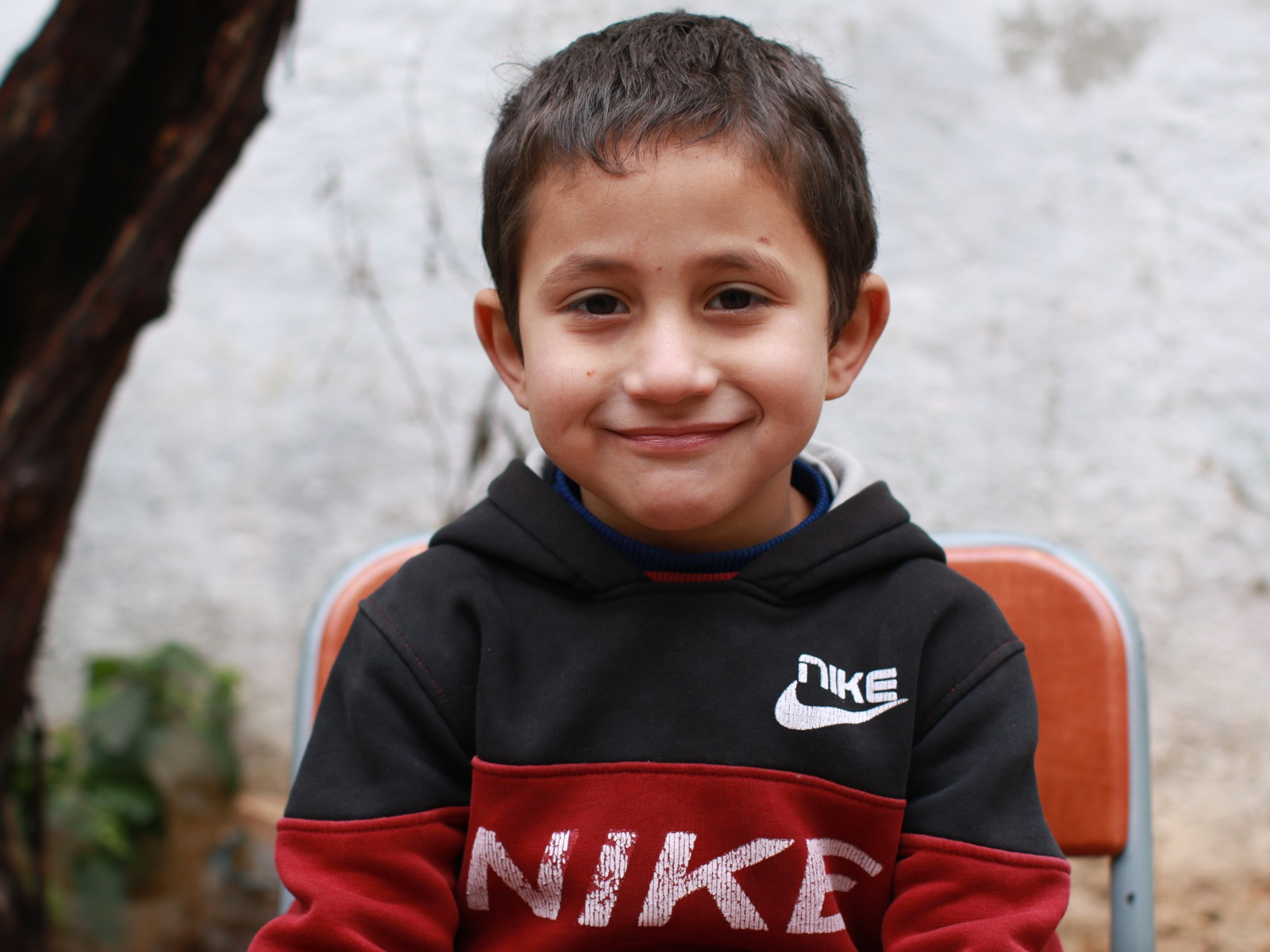 صهيب طفل يتيم ينتظر دعمكم.