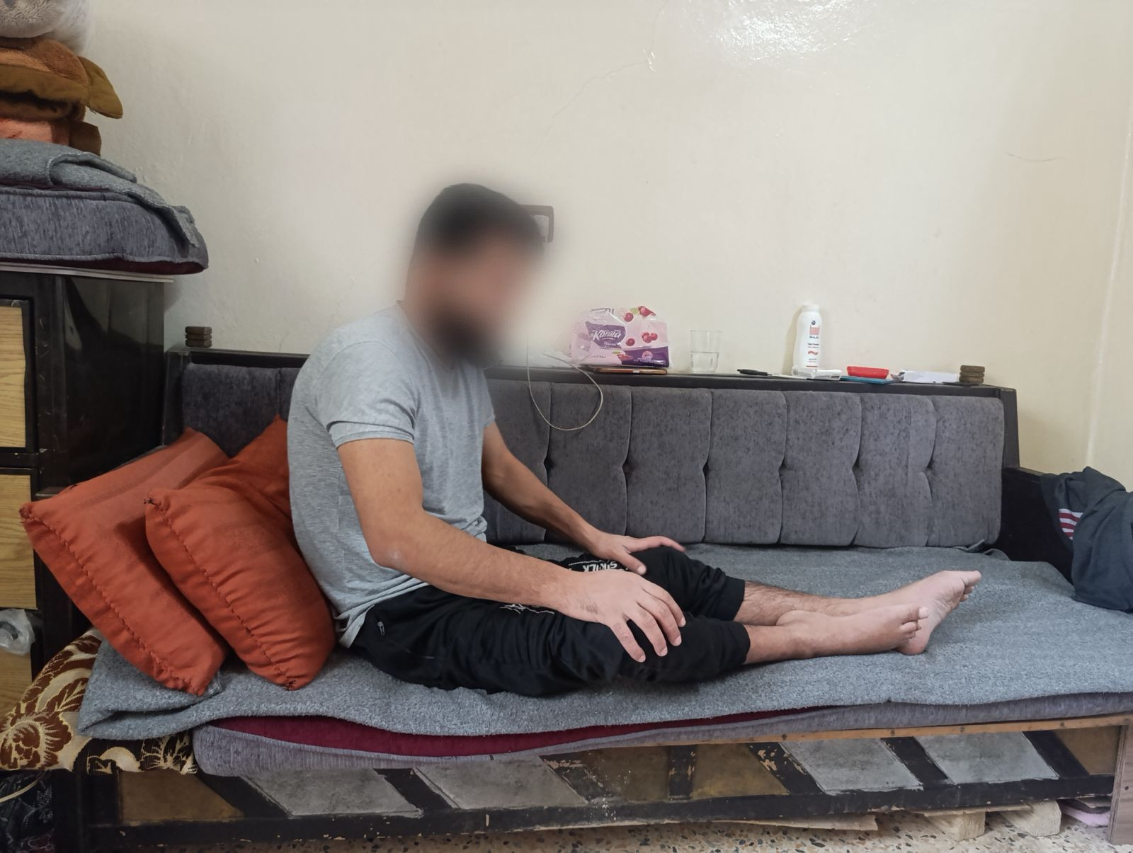 إعاقة دائمة تعيق حياة محمد