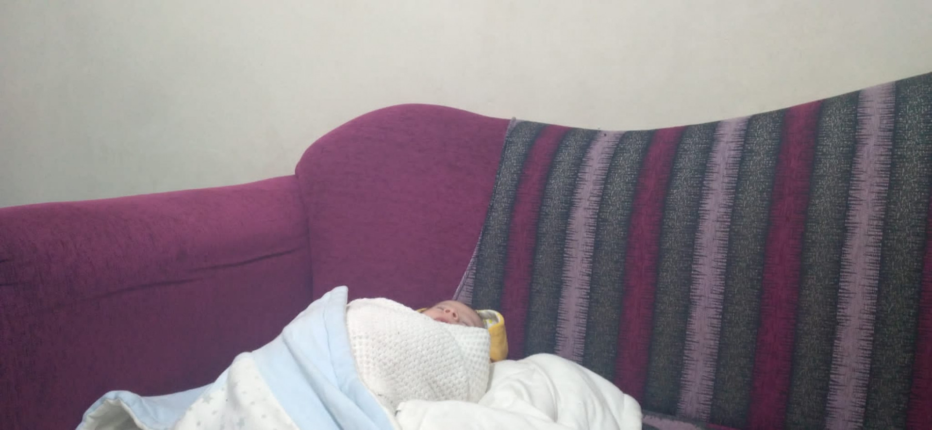 محمود فقد أباه وهو رضيع