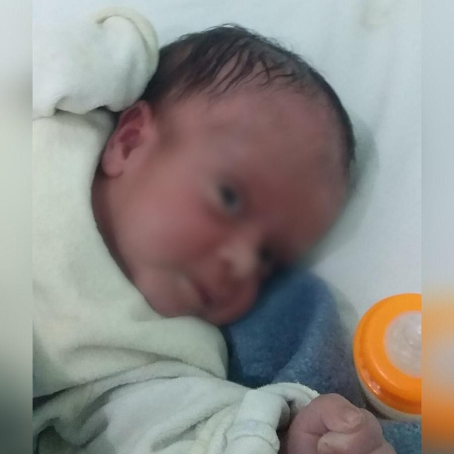 بحاجة إلى عملية مستعجلة، طفلة عمرها شهر!