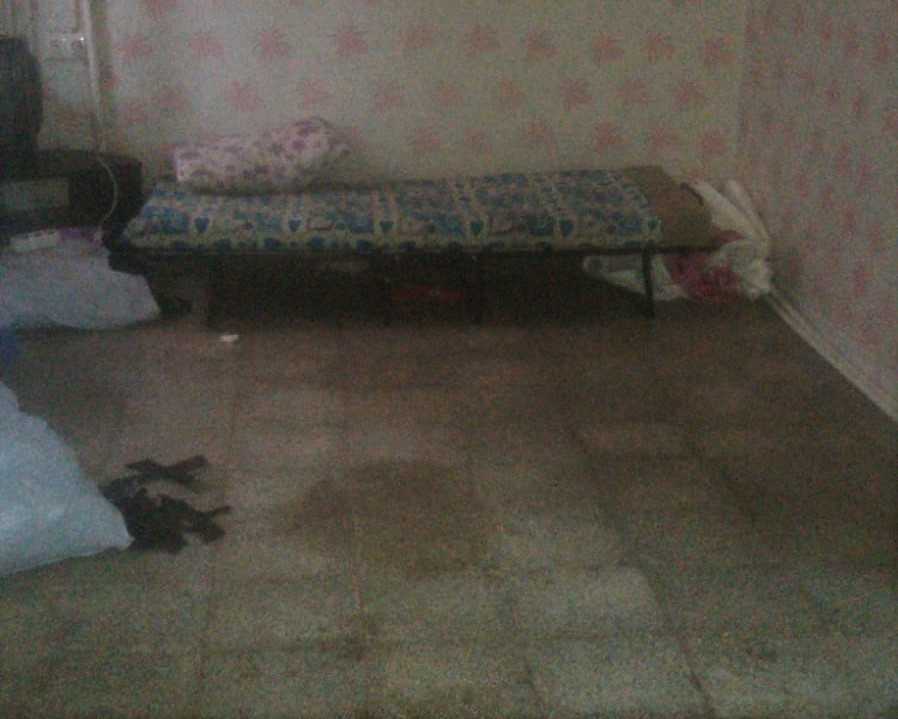 a mother with her 5 daughters need income