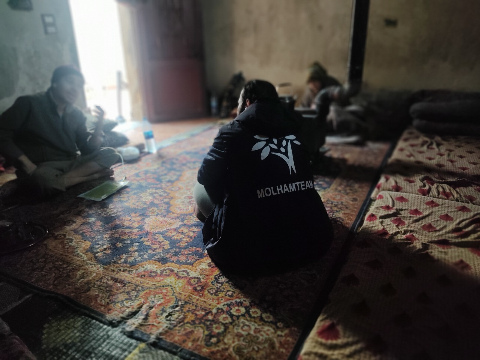 A displaced family is in suffering