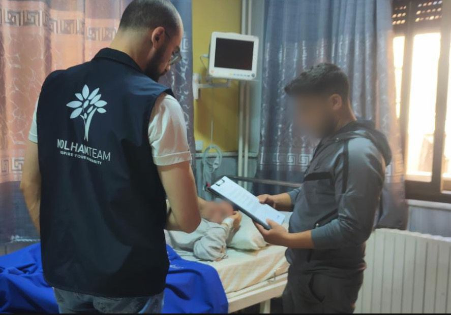 جراحةٌ عاجلة… أمله في النجاة