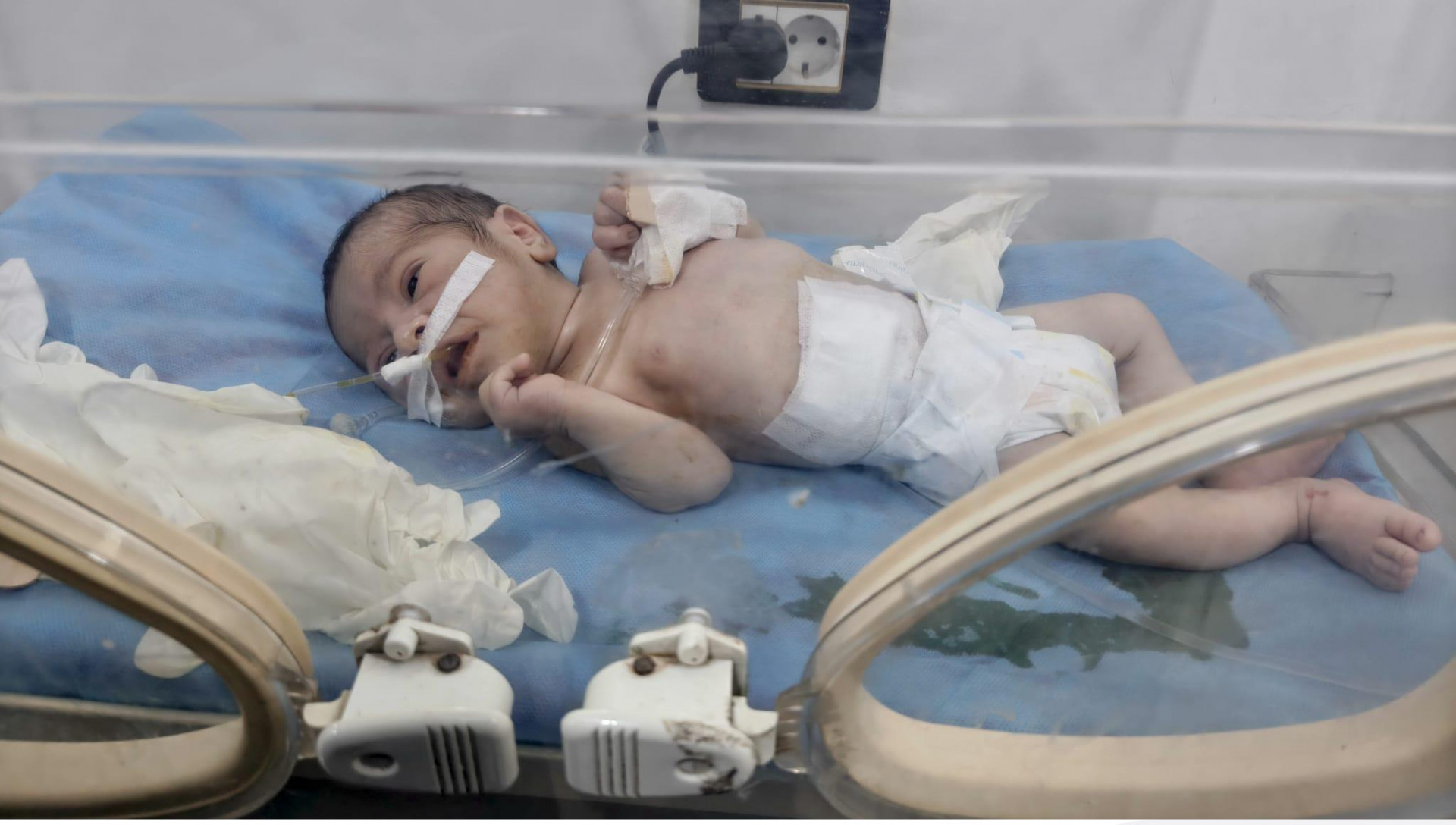 قصور قلب محمد وبيت مدمر