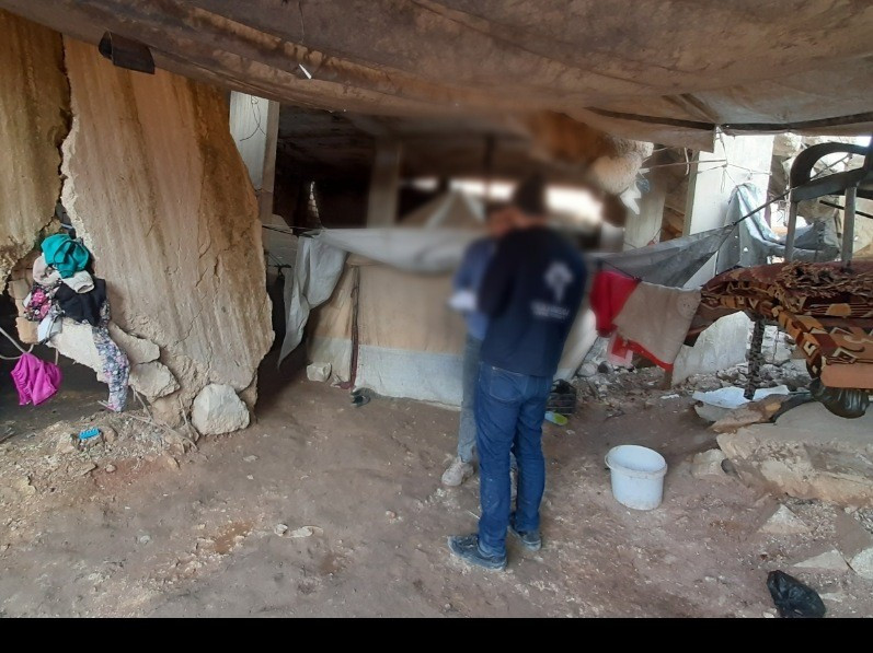عائلة عراقية في الشمال السوري بحاجة لدعمكم