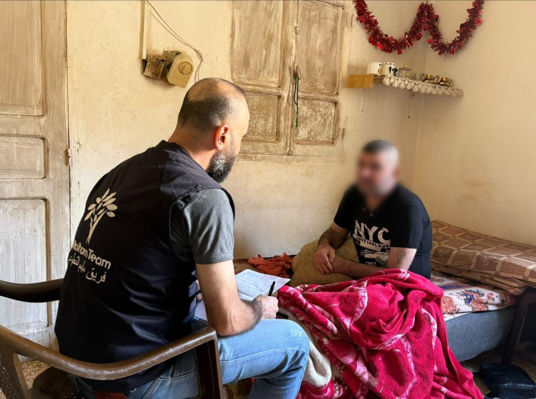 خالد عاجز عن إعالة أطفاله بعد الجلطة الدماغية