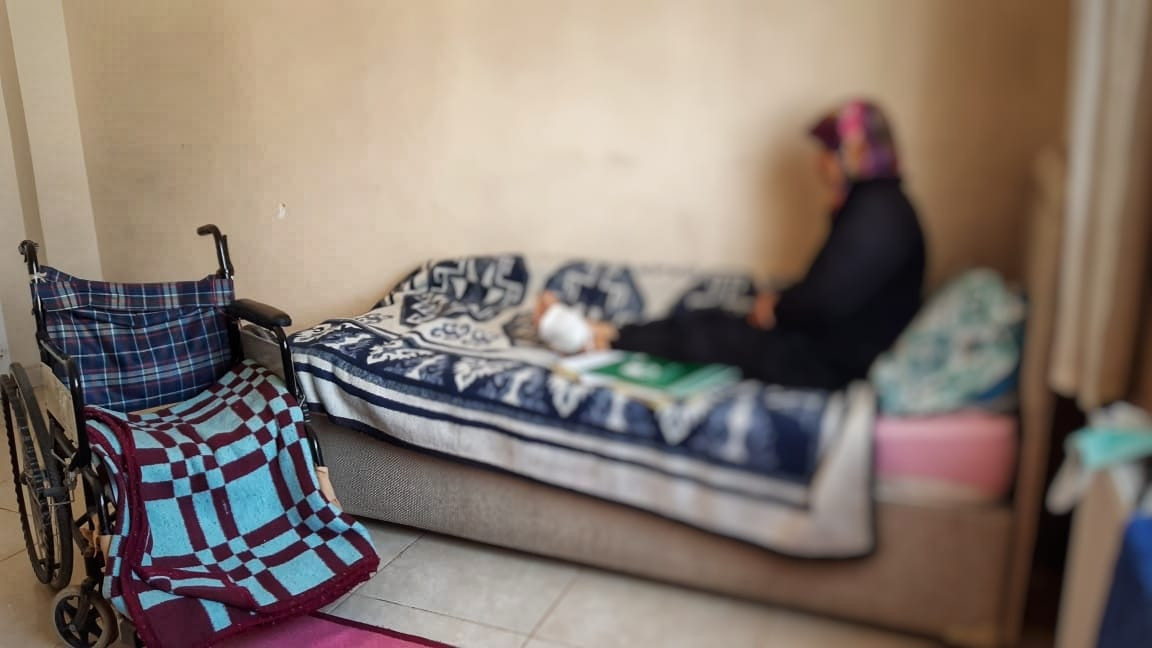 A poor woman with cancer needs your help