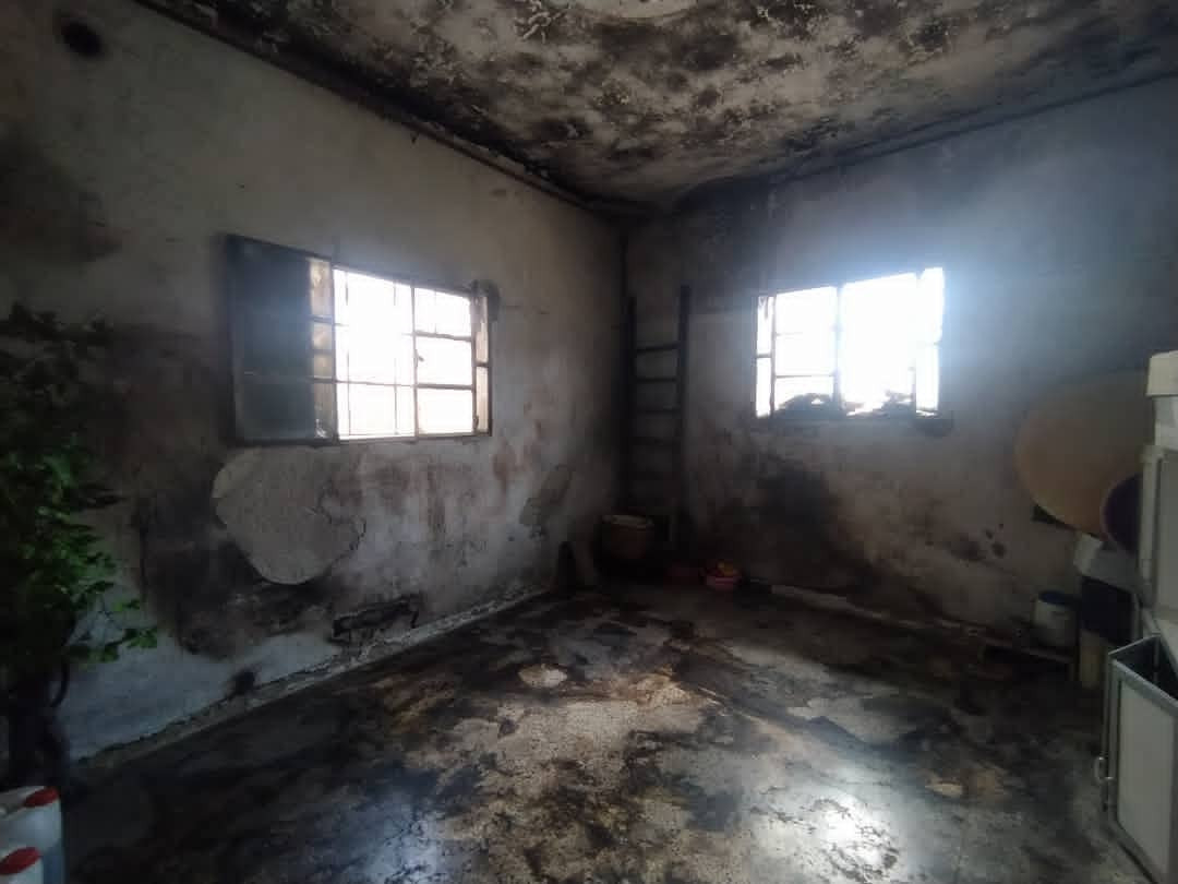 They live in a burned house with no sponsor!