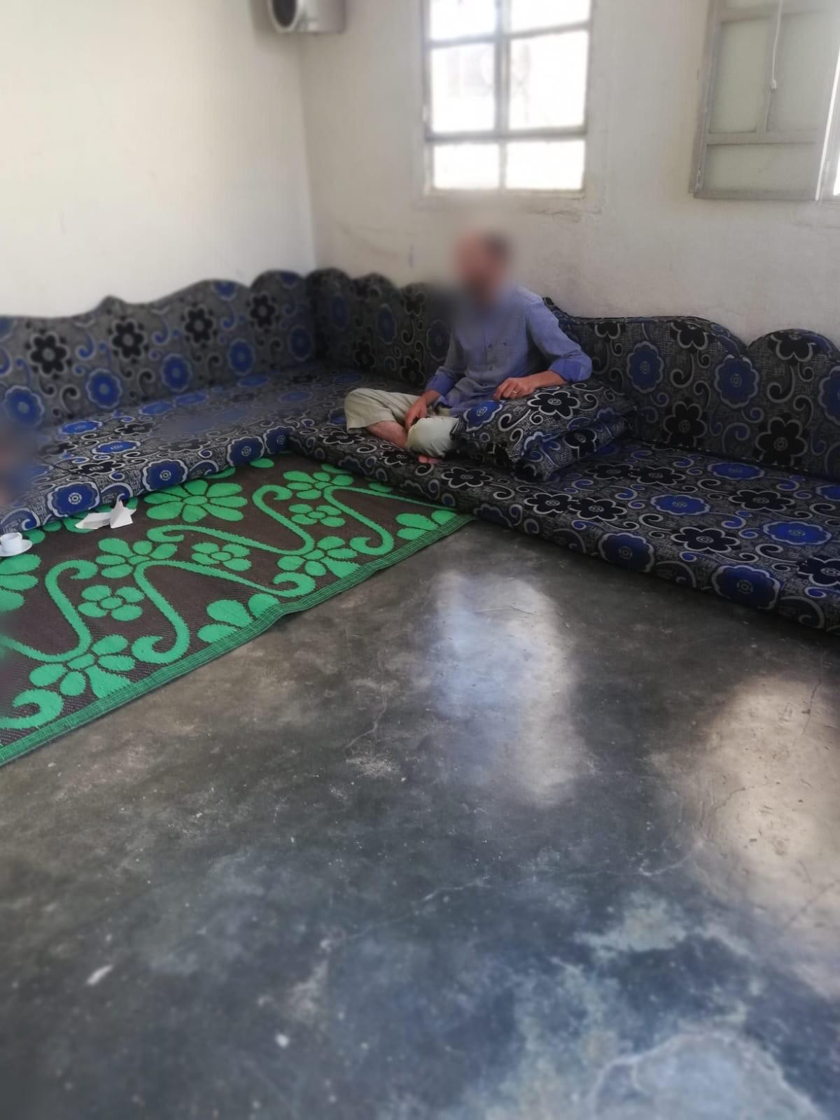 تأخر العملية ينعكس سلباً على نظره!