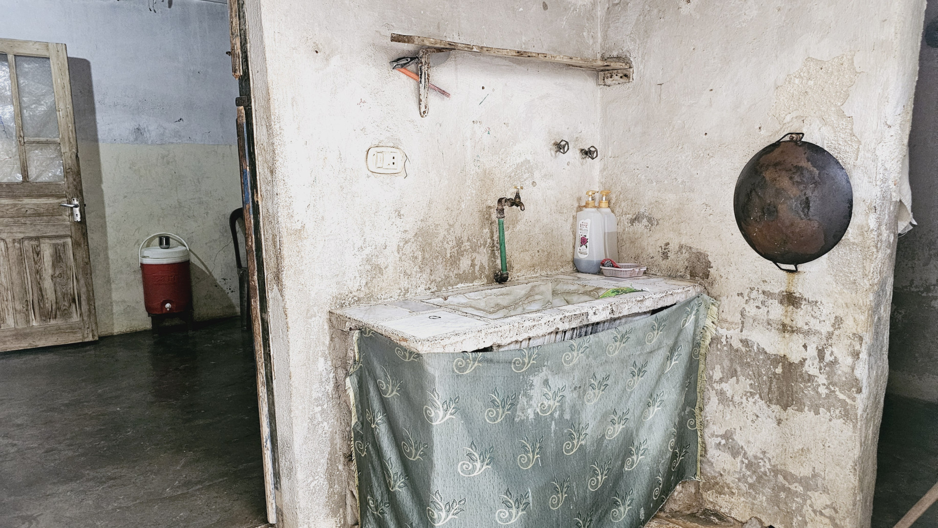 Wafaa and Her Family Struggle to Get By – Your Help Could Change Their Lives