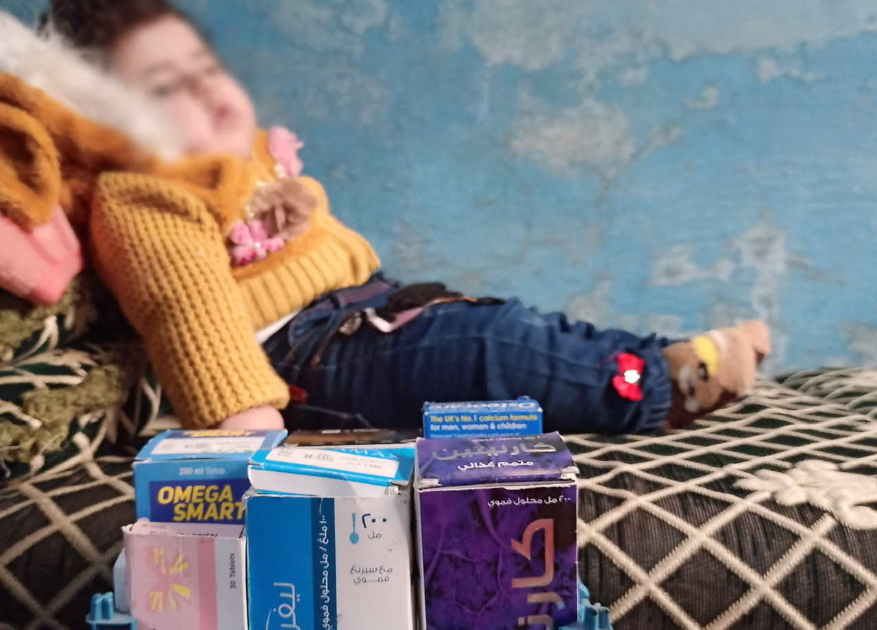 A sick girl with cerebral atrophy needs your support