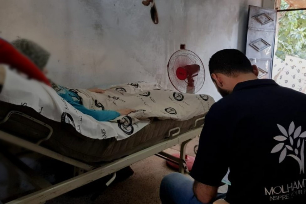 يرعانة في بداية عمرها أصابها الشلل!