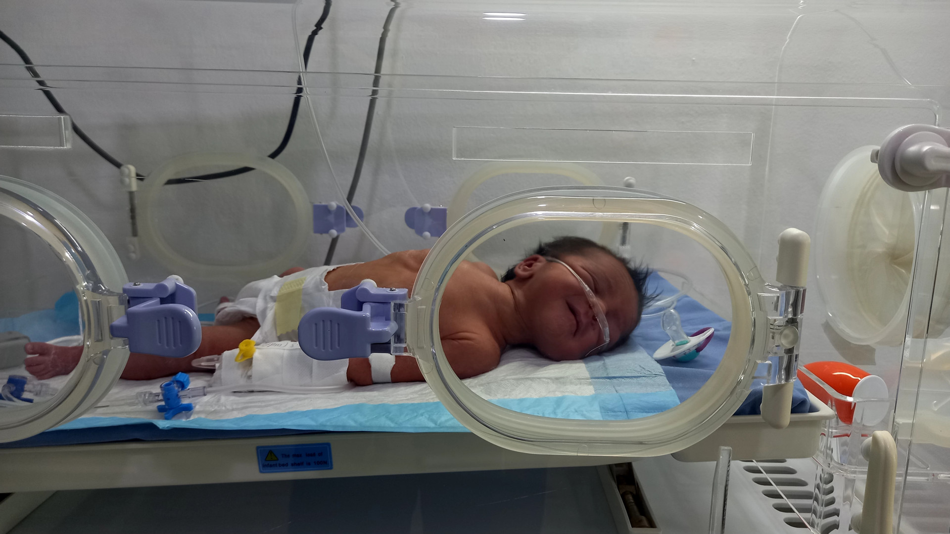 Hayat is a newborn who needs help to get better!